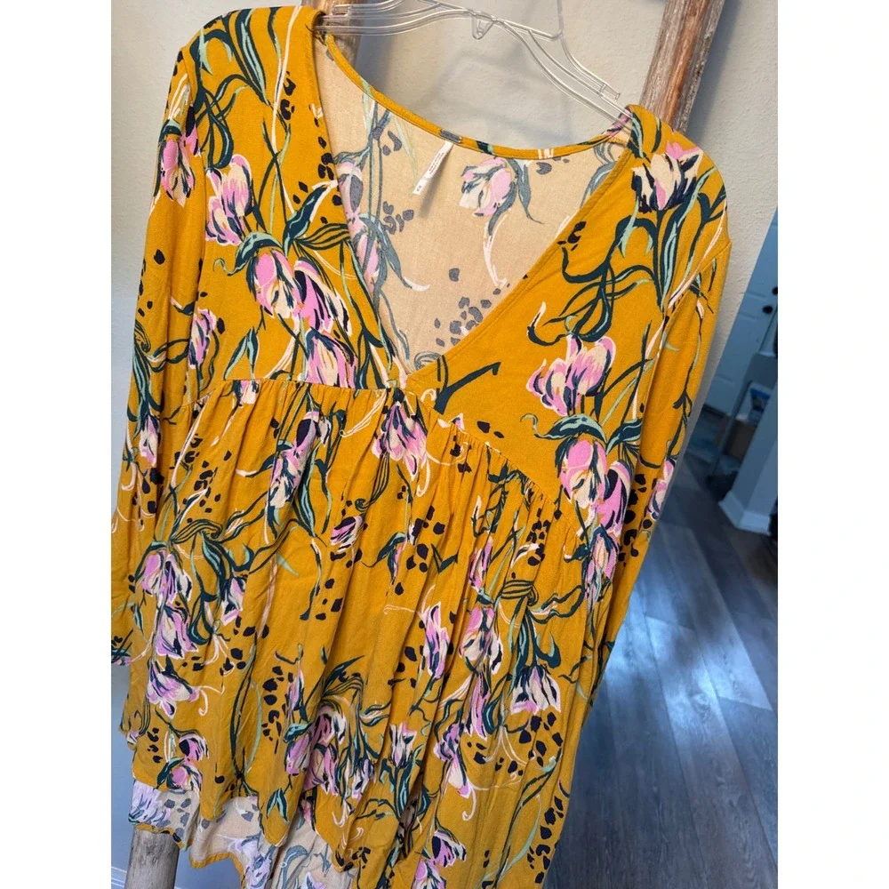 Free People Bella Floral Print Empire Tunic Top in golden yellow Size M‎ Boho